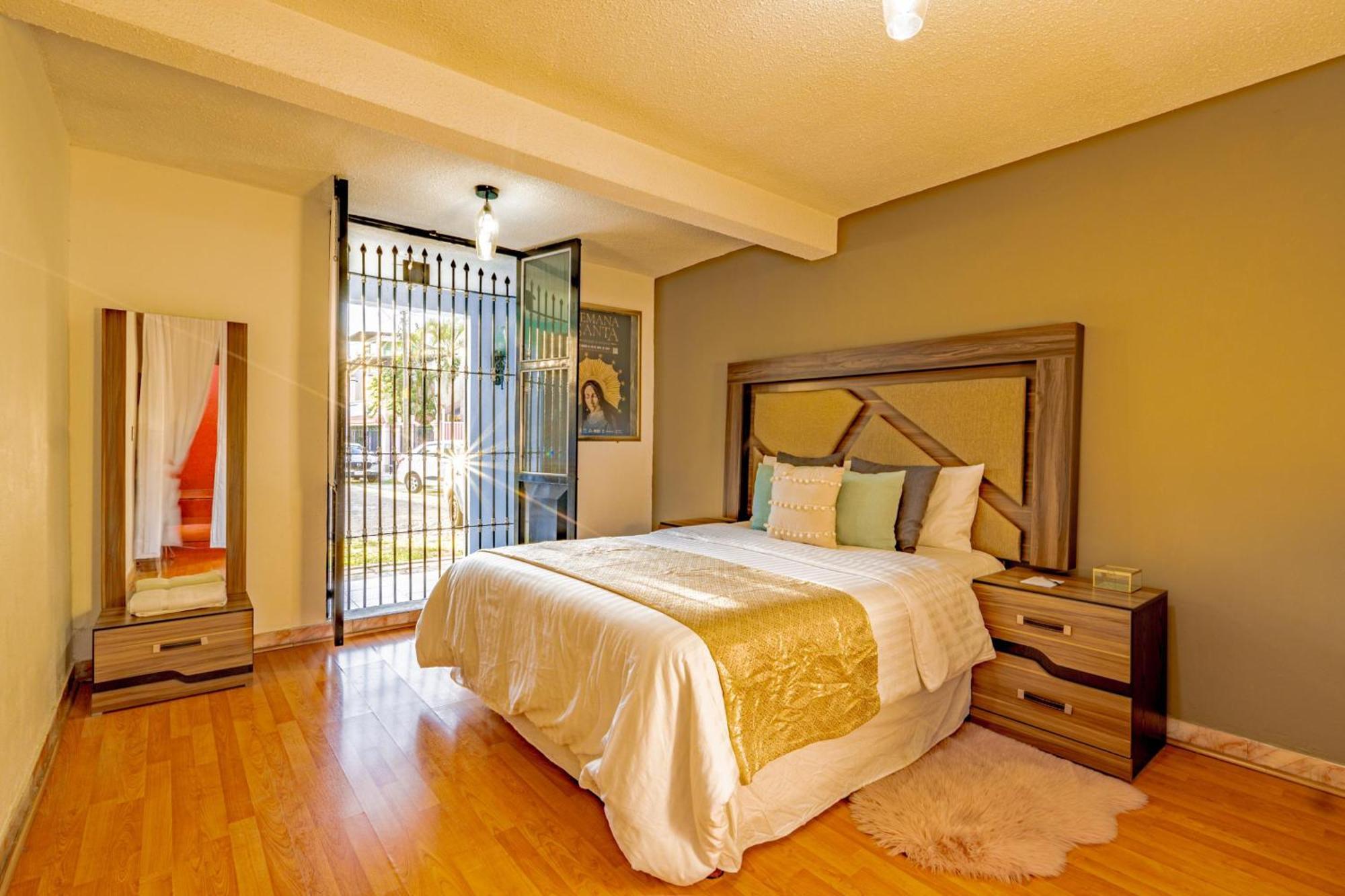 Casa Guanab Guest House Oaxaca ภายนอก รูปภาพ